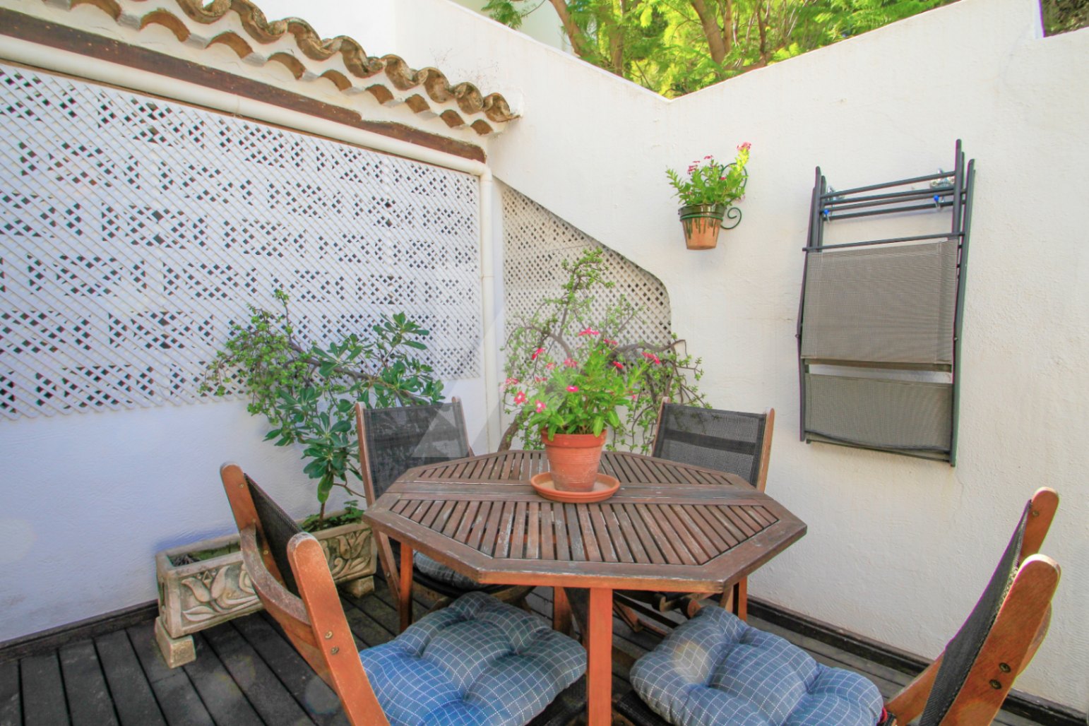 Appartement te koop in Moraira, op loopafstand van de stranden.