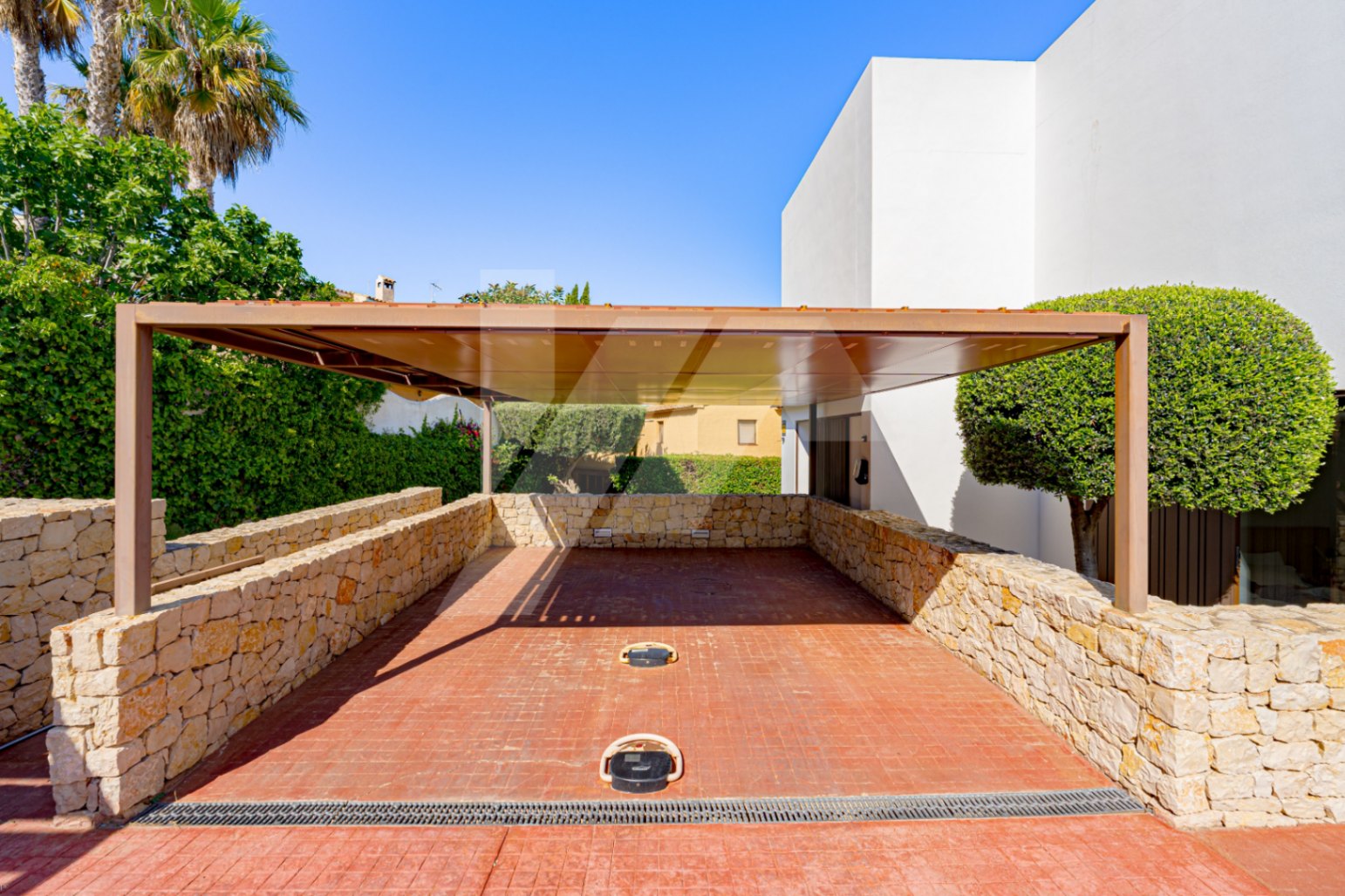 Moderne villa te koop in Moraira met uitzicht op zee, Costa Blanca.