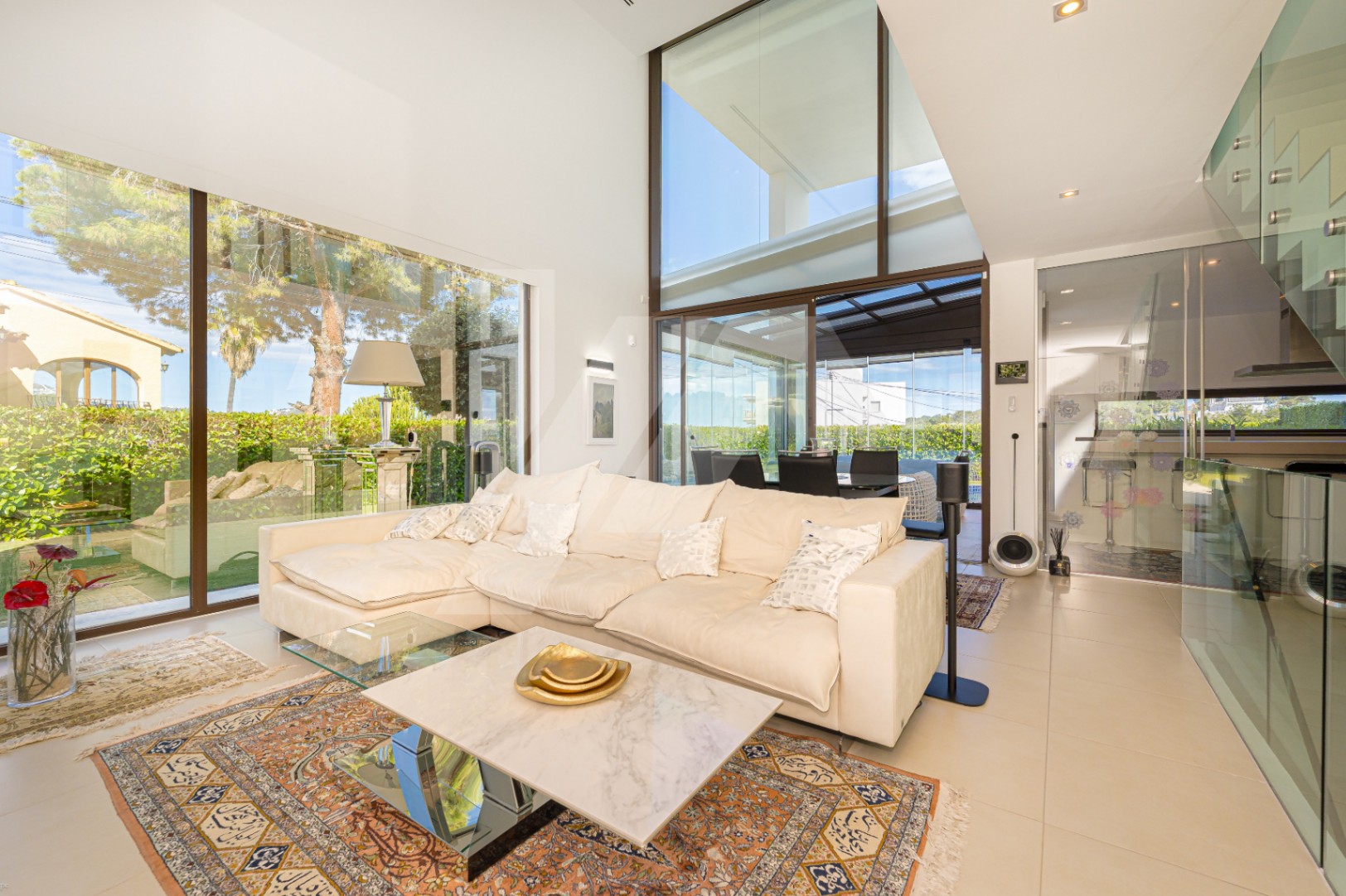 Moderne villa te koop in Moraira met uitzicht op zee, Costa Blanca.