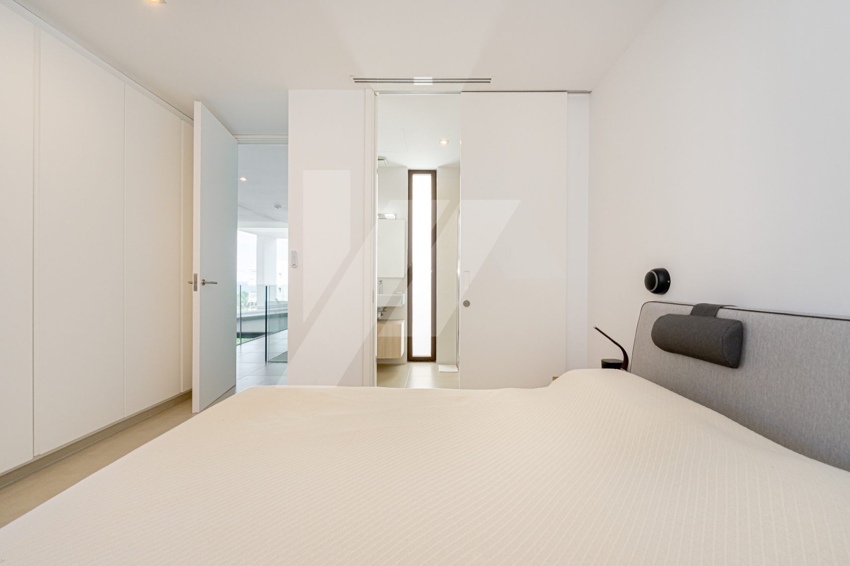 Moderne villa te koop in Moraira met uitzicht op zee, Costa Blanca.
