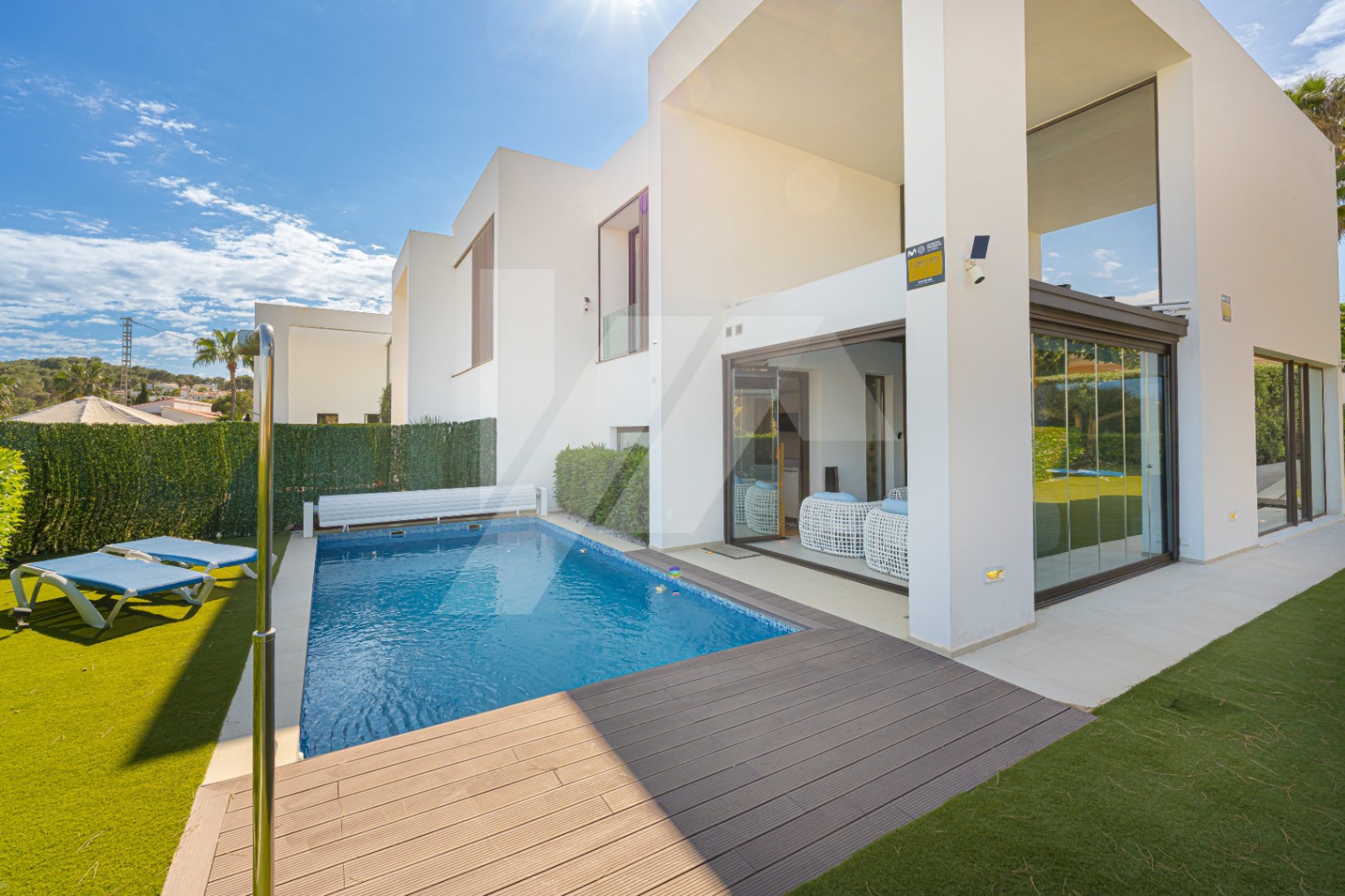 Moderne villa te koop in Moraira met uitzicht op zee, Costa Blanca.