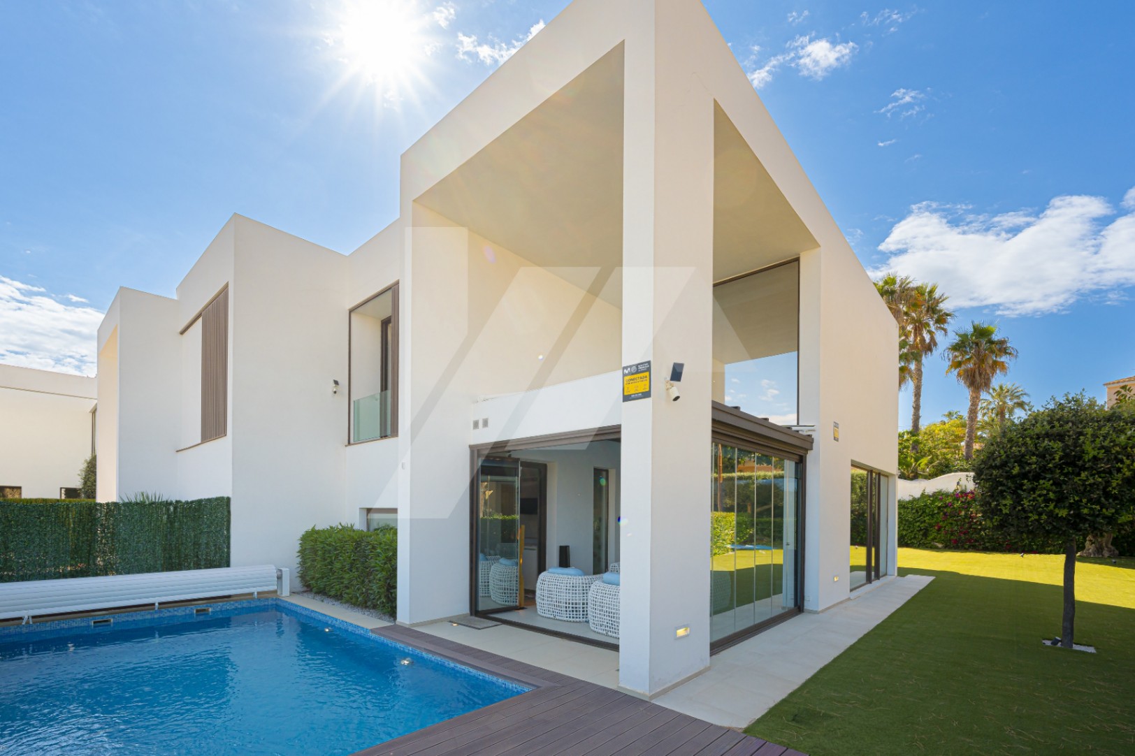 Moderne villa te koop in Moraira met uitzicht op zee, Costa Blanca.