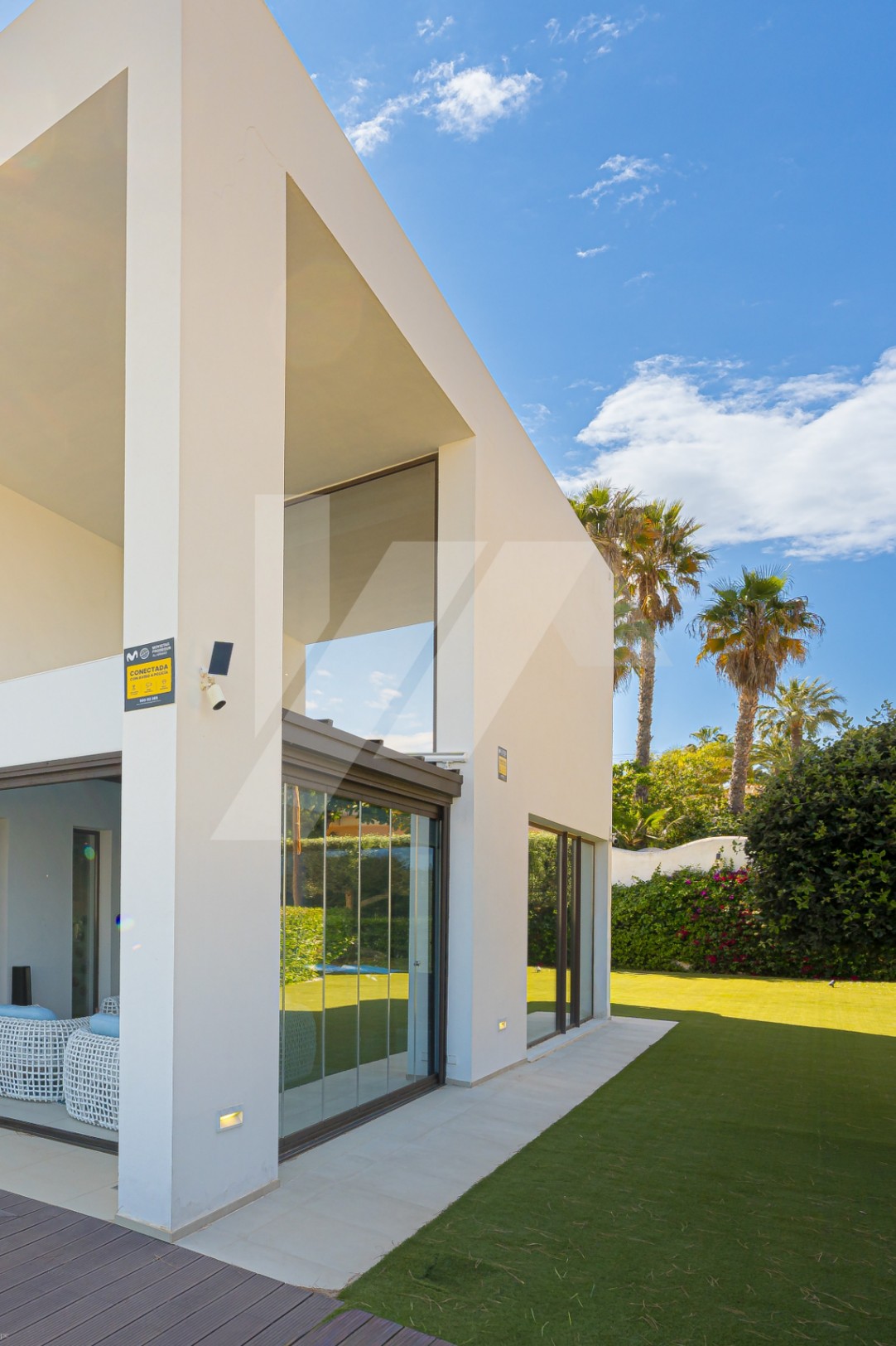 Moderne villa te koop in Moraira met uitzicht op zee, Costa Blanca.