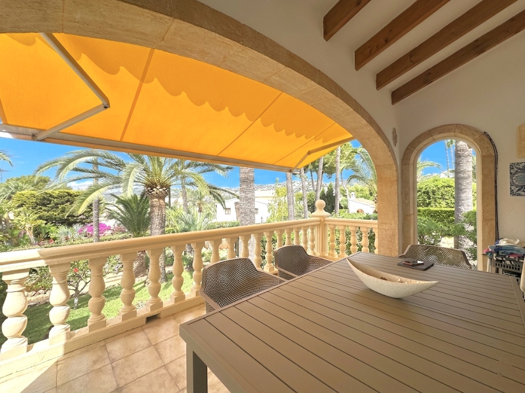 Bungalow te koop in Moraira, Costa Blanca.