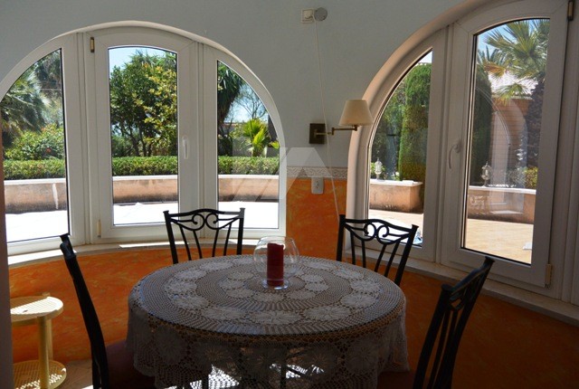 Villa te koop voor investering in Calpe, Costa Blanca.