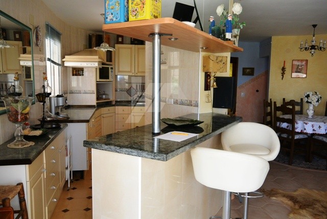 Villa te koop voor investering in Calpe, Costa Blanca.