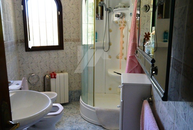 Villa te koop voor investering in Calpe, Costa Blanca.