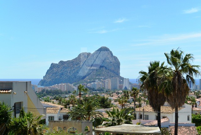 Villa te koop voor investering in Calpe, Costa Blanca.
