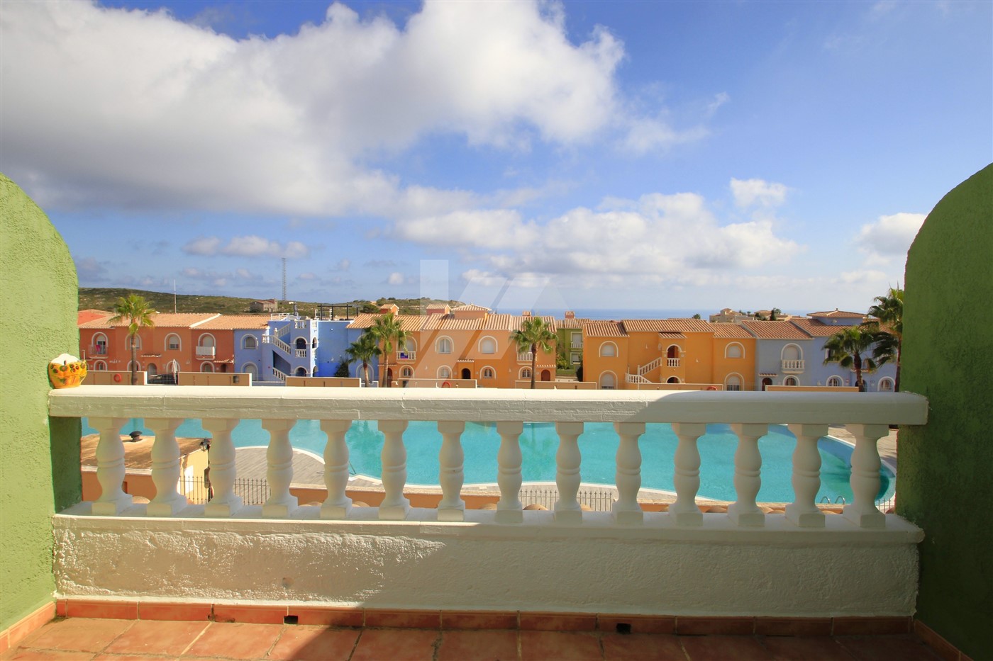 Appartement met uitzicht op zee in Pueblo de la Paz, Benitachell.Costa Blanca.