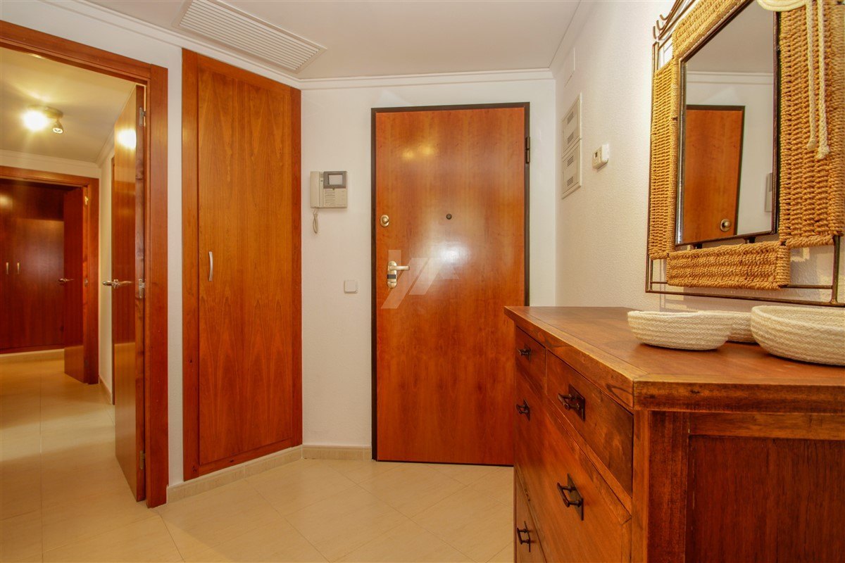 Onberispelijk appartement te koop in Moraira, Costa Blanca.